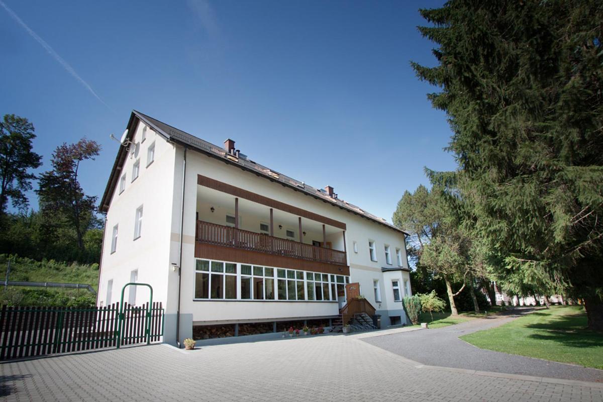 Rodinny Penzion U Wolfu Chrastava Exterior photo